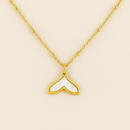 Collar Cola de Ballena Nacarada
