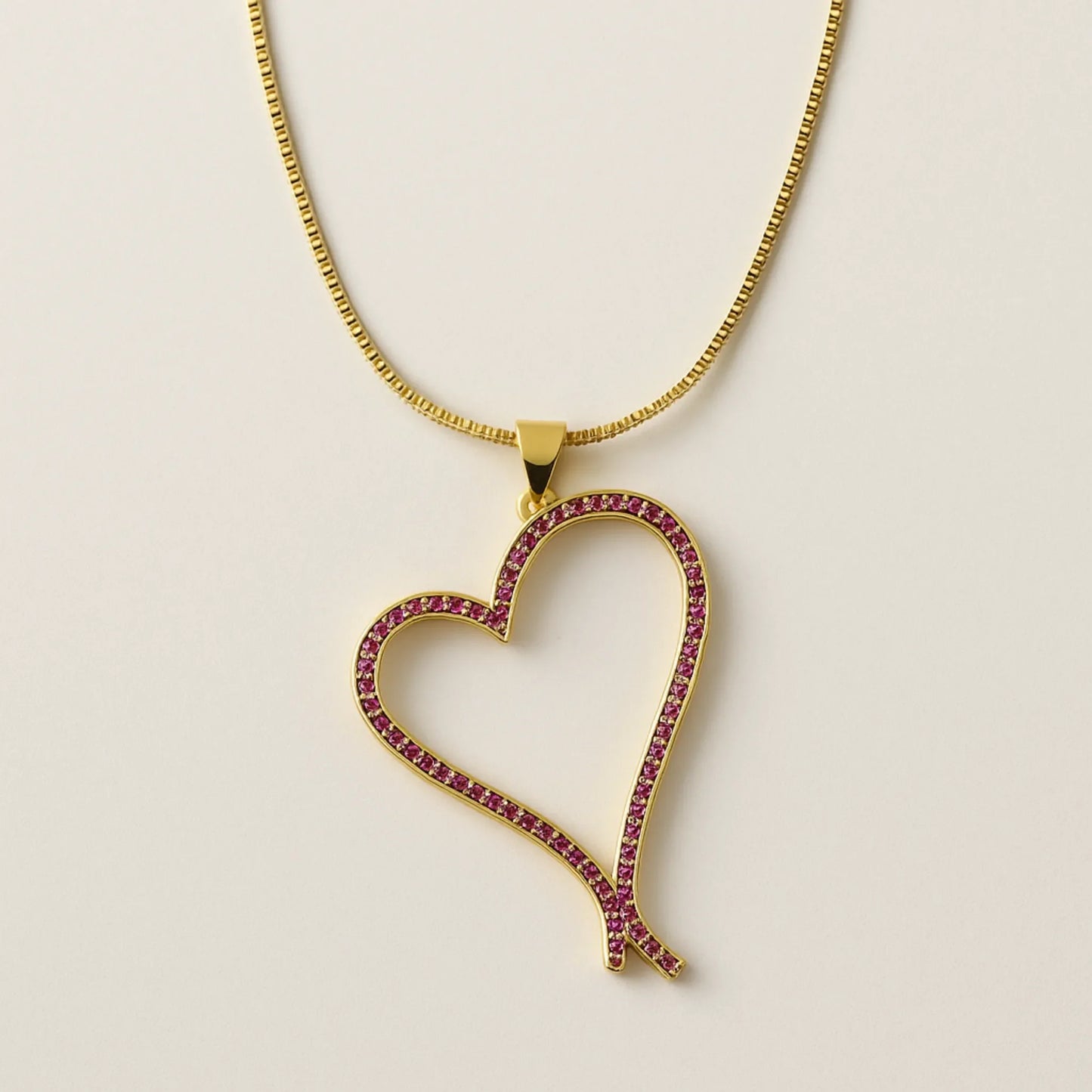 Collar Corazón con Circonitas fucsia